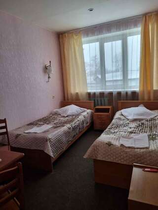 Гостиница Планета Печоры Двухместный номер эконом-класса с 2 отдельными кроватями-7